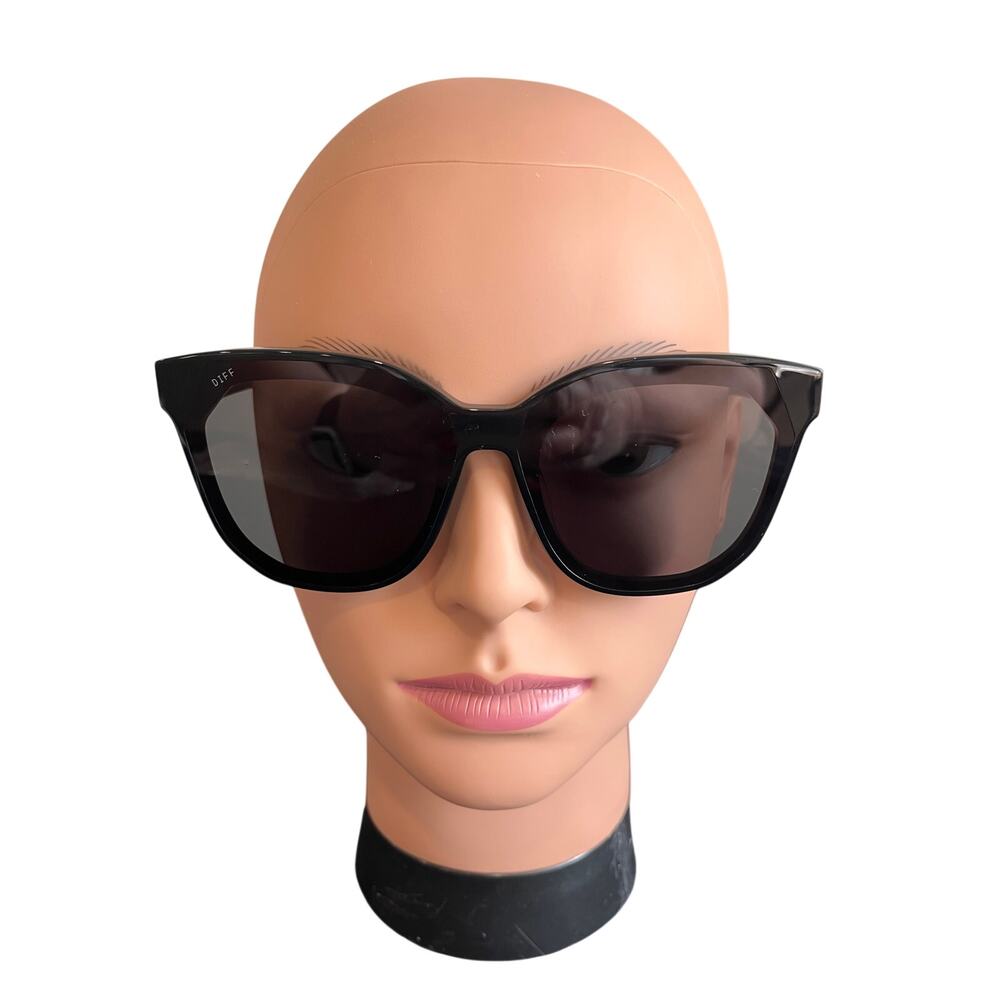DIFF Eyewear GIA Oversized Square Sunglasses Blac… - image 1